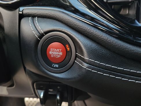 Used 2021 Dodge Durango SRT Hellcat w/ Technology Group image 34