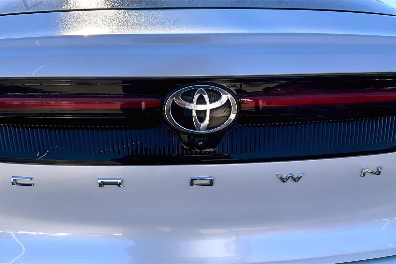 Used 2023 Toyota Crown AWD/4WD image 31