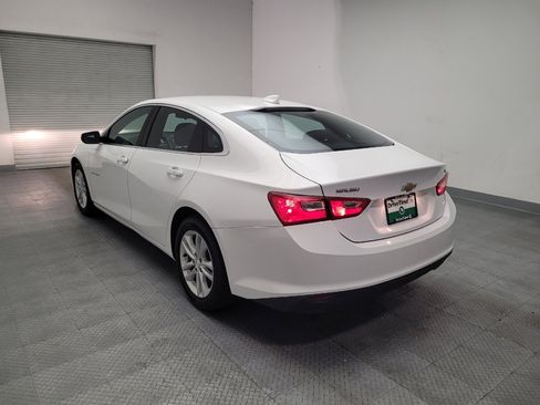Used 2018 Chevrolet Malibu LT FWD image 5