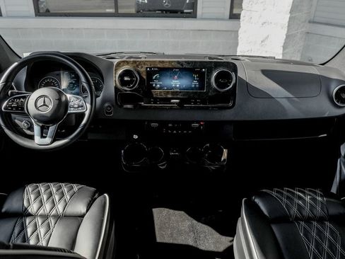 Used 2022 Mercedes-Benz Sprinter 3500 image 20