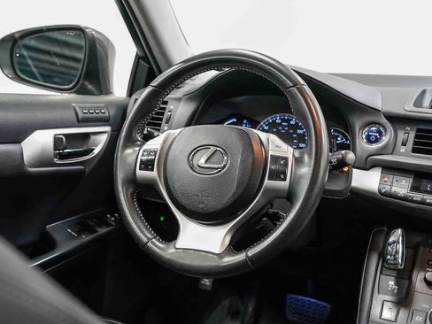 Used 2013 Lexus CT 200h w/ Leather Pkg FWD image 15