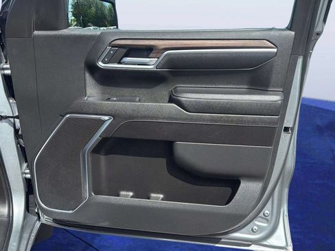 Used 2023 Chevrolet Silverado 1500 RST AWD/4WD image 20