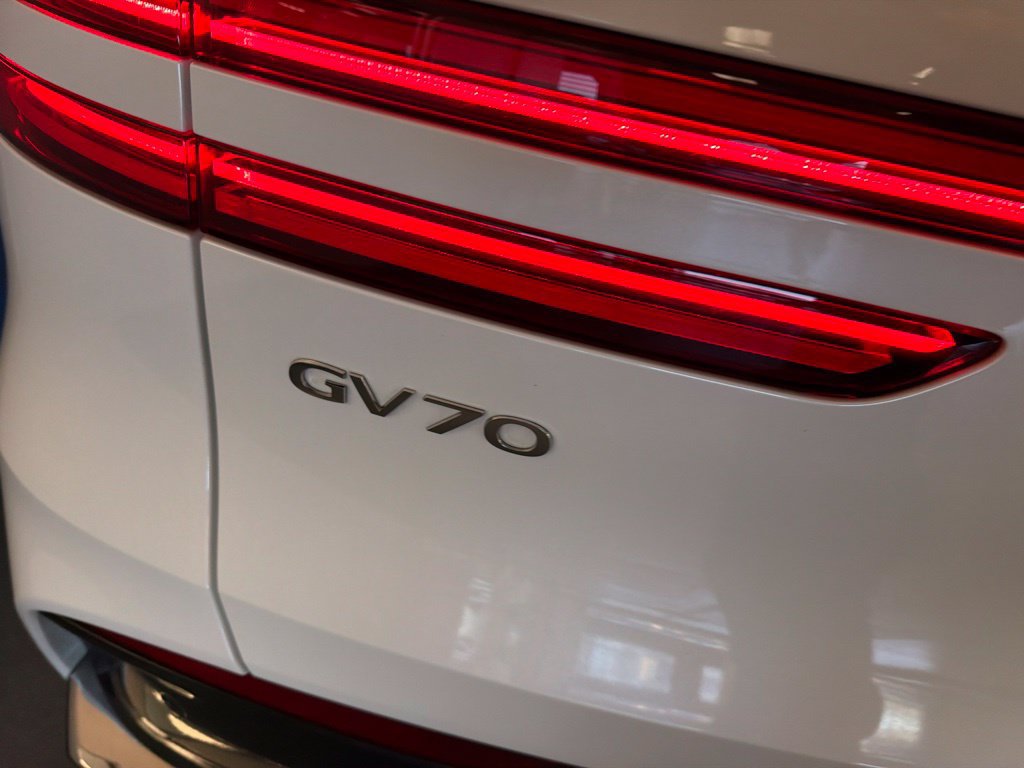 Used 2026 Genesis GV70 2.5T Select AWD/4WD image 10