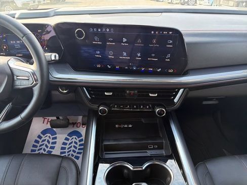 Used 2025 Chevrolet Tahoe RST w/ Comfort Package AWD/4WD image 17