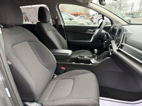 Certified 2023 Kia Sportage LX image 12