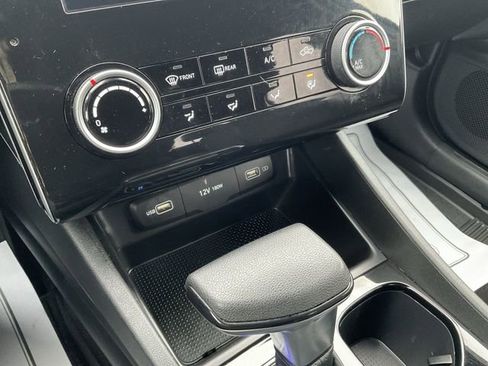 Used 2022 Hyundai Santa Cruz SEL w/ Winter Package image 18