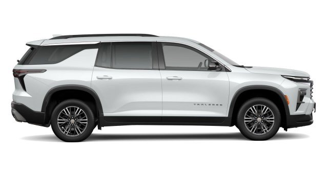 New 2027 Chevrolet Traverse LT w/ LPO, Floor Liner Package FWD image 11