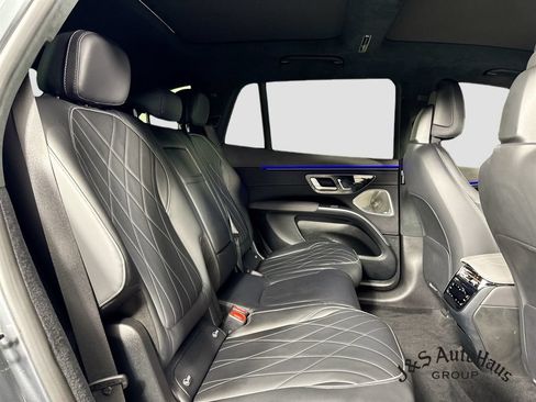 Used 2023 Mercedes-Benz EQS 580 4MATIC SUV image 35