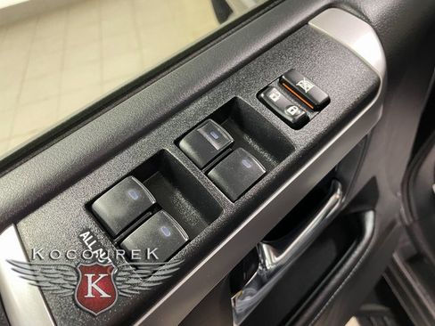 Used 2023 Toyota 4Runner SR5 Premium w/ Moonroof Package image 19