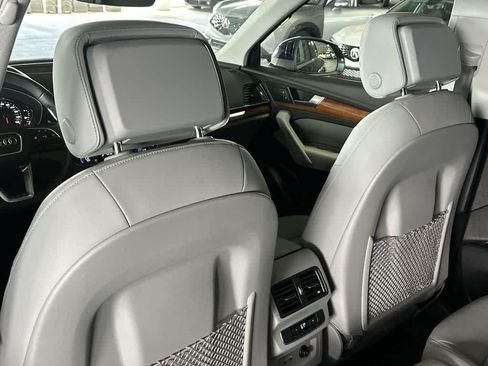 Used 2022 Audi Q5 2.0T Premium w/ Convenience Package AWD/4WD image 23