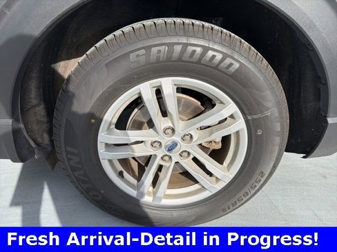 Used 2024 Ford Explorer XLT w/ Equipment Group 202A image 13