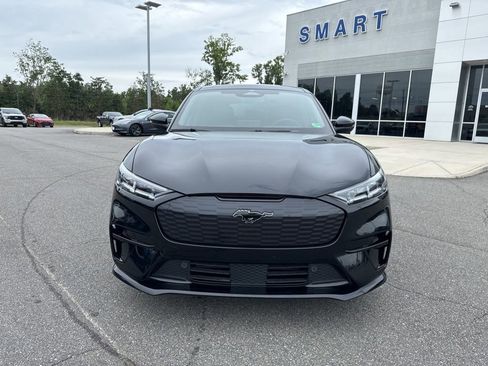 Certified 2022 Ford Mustang Mach-E GT image 8