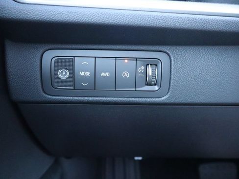 New 2027 Chevrolet Traverse LT w/ Enhanced Driving Package AWD/4WD image 22