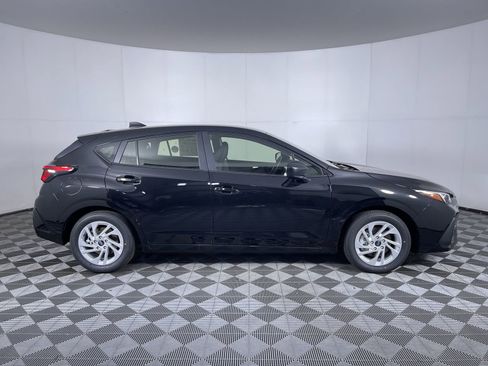 Used 2025 Subaru Impreza 2.0i image 10