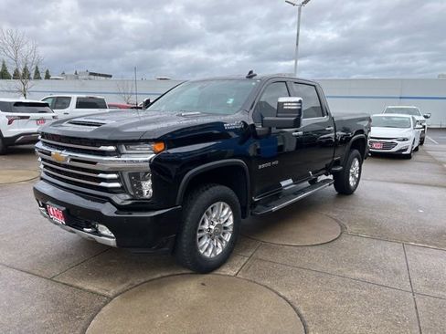 Used 2022 Chevrolet Silverado 3500 High Country image 4