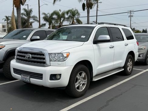 Used 2008 Toyota Sequoia Limited image 3