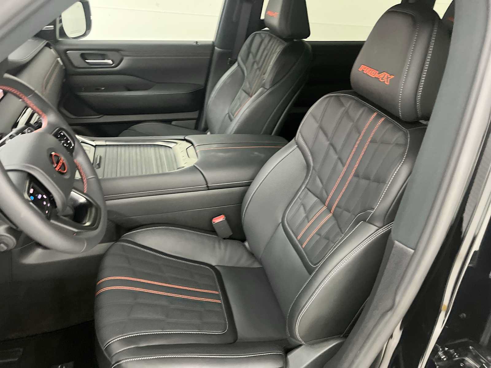 Used 2026 Nissan Armada PRO-4X AWD/4WD image 19
