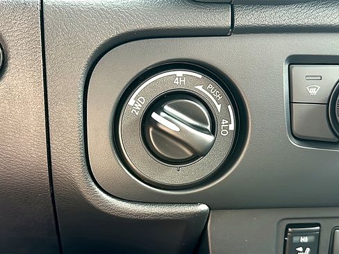 New 2026 Nissan Frontier PRO-4X w/ Tow Package image 24