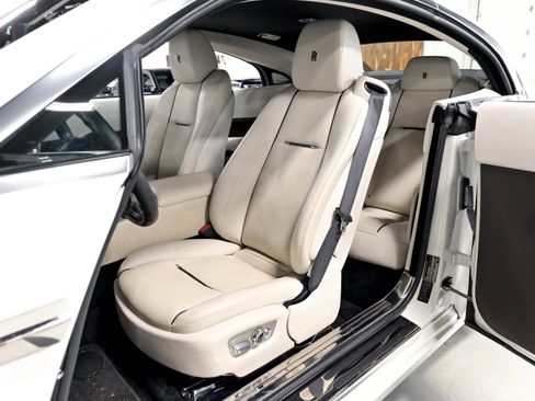 Used 2014 Rolls-Royce Wraith RWD image 6