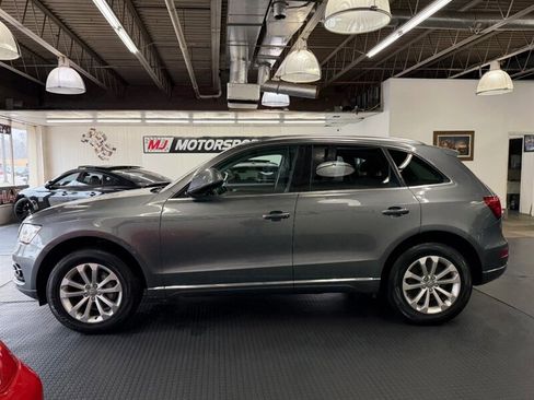 Used 2016 Audi Q5 2.0T Premium Plus w/ Technology Package image 10