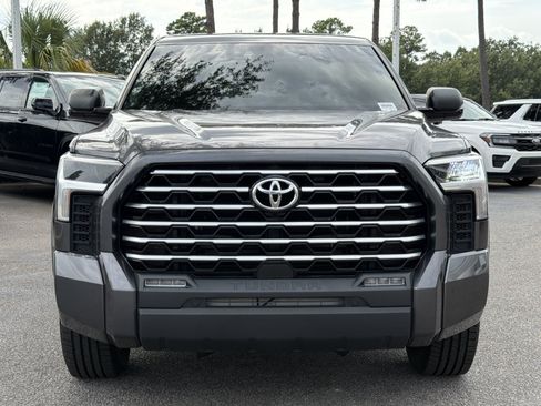 Used 2022 Toyota Tundra SR5 w/ SR5 Premium Package RWD image 6