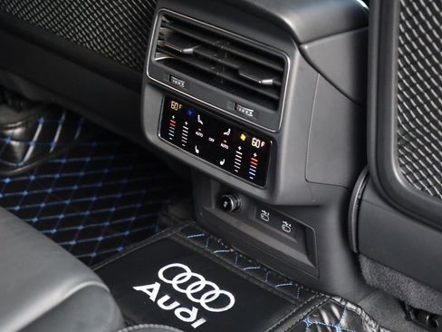 Used 2021 Audi SQ7 Prestige w/ Prestige Package AWD/4WD image 30