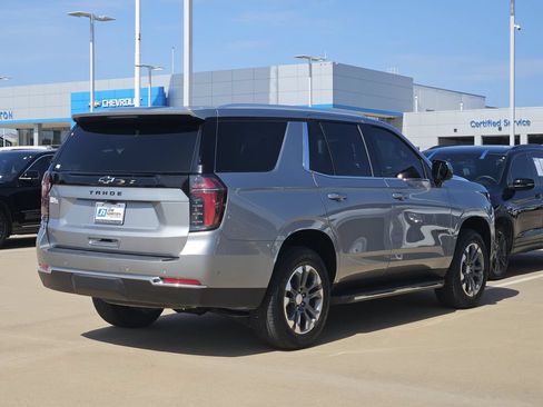 Used 2025 Chevrolet Tahoe LS AWD/4WD image 7