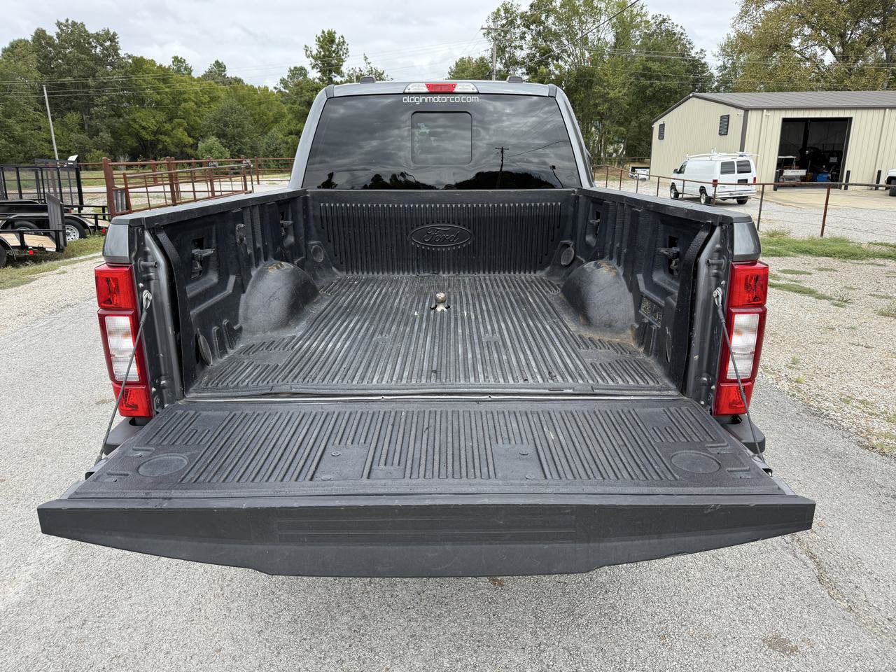 Used 2022 Ford F250 XLT w/ XLT Premium Package AWD/4WD image 5