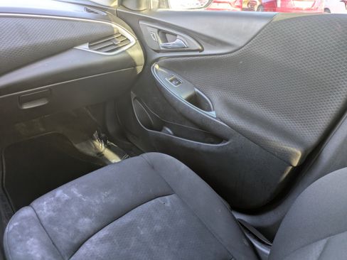 Used 2023 Chevrolet Malibu LT image 9