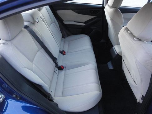 Used 2017 Subaru Impreza 2.0i Premium image 26