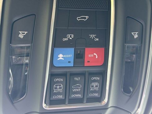 New 2025 Jeep Grand Cherokee L Limited image 26