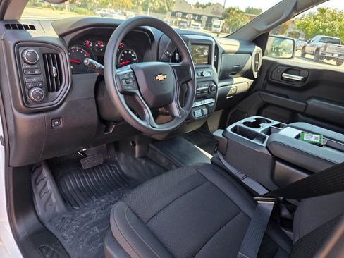 New 2025 Chevrolet Silverado 1500 W/T w/ WT Value Package image 9