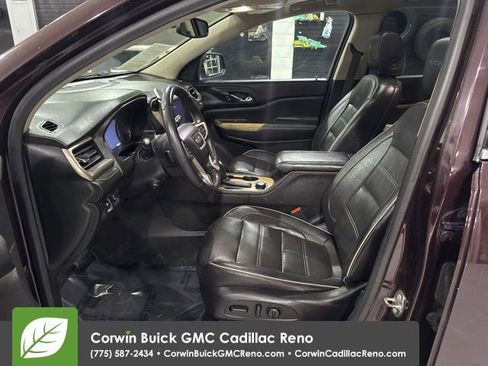 Used 2017 GMC Acadia Denali w/ Technology Package FWD image 11