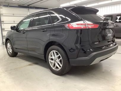 Used 2024 Ford Edge SEL w/ Convenience Package