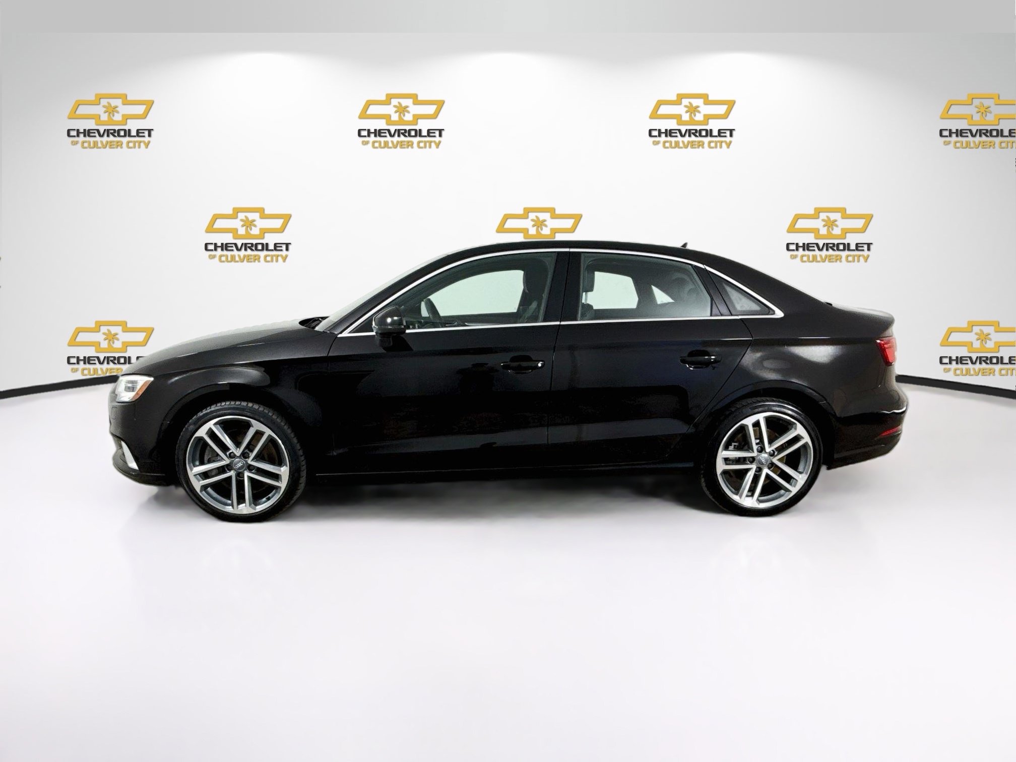 Used 2019 Audi A3 2.0T Premium w/ Convenience Package AWD/4WD image 5