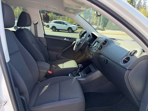 Used 2017 Volkswagen Tiguan S AWD/4WD image 21