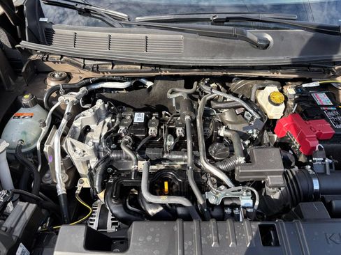 Used 2026 Nissan Kicks SV FWD image 31