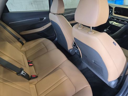 Used 2023 Hyundai Sonata Limited image 11