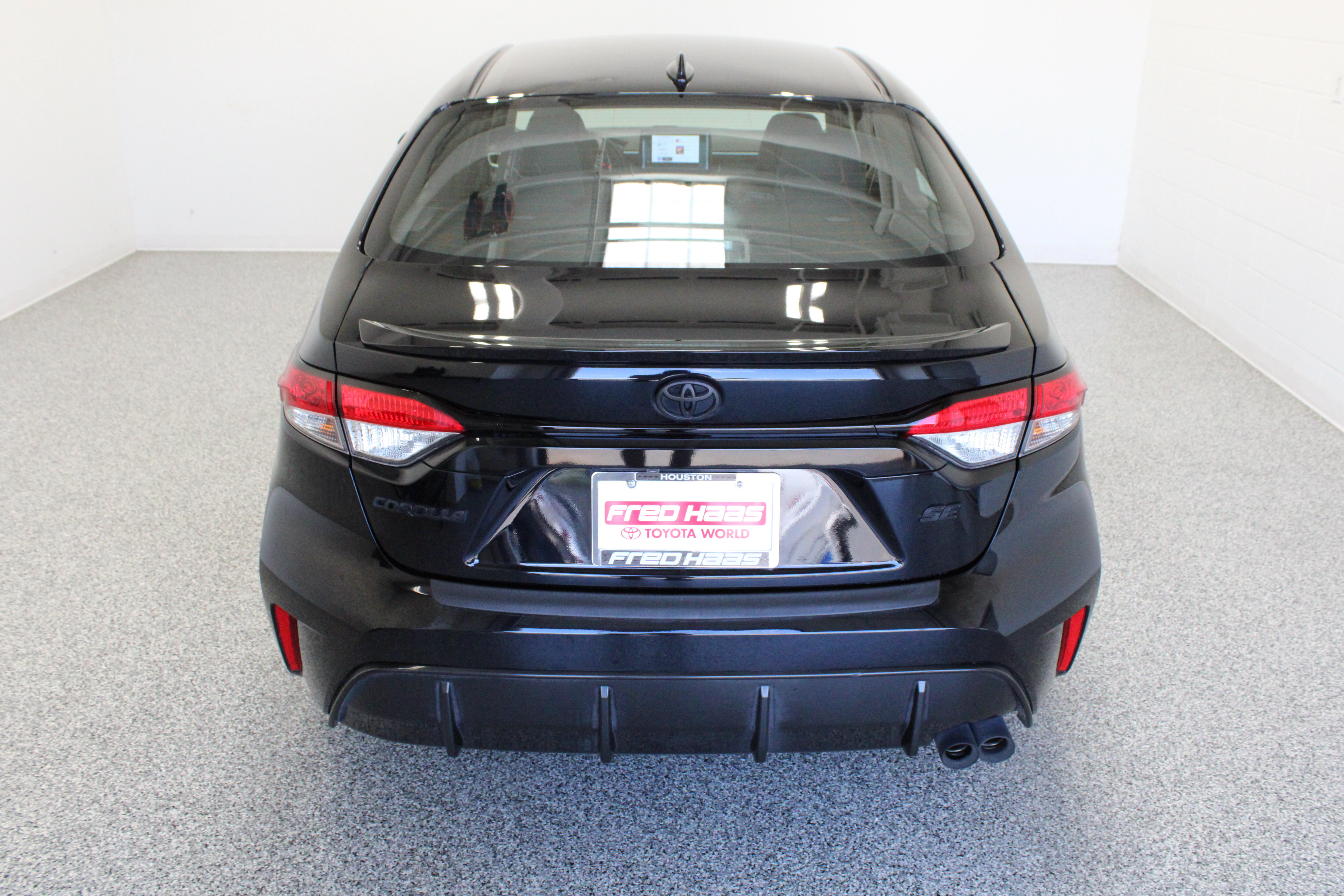 Certified 2024 Toyota Corolla SE FWD image 8