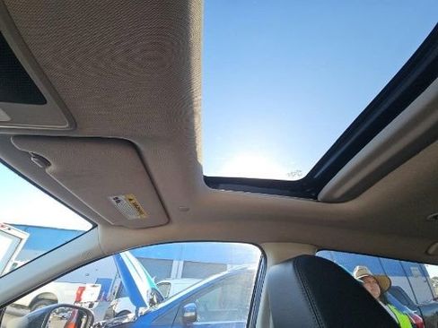 Used 2023 Honda HR-V EX-L image 9