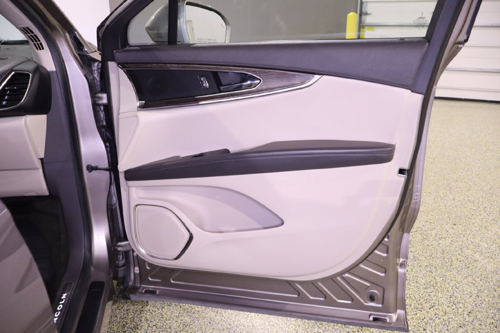 Used 2019 Lincoln Nautilus Select FWD image 39