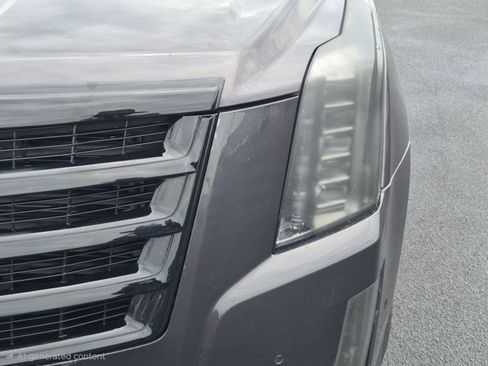 Used 2018 Cadillac Escalade ESV Luxury RWD image 9