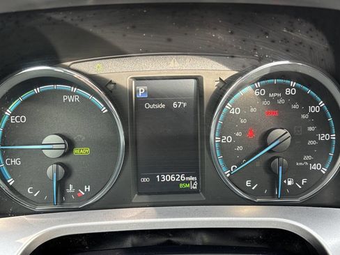 Used 2018 Toyota RAV4 XLE image 23