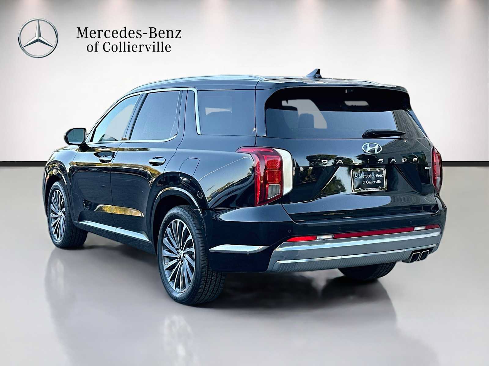 Used 2023 Hyundai Palisade Calligraphy w/ Cargo Package AWD/4WD image 7