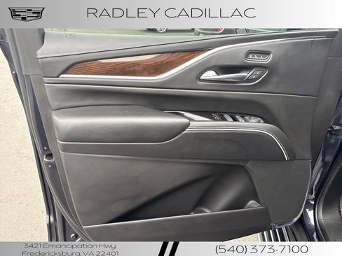 Used 2022 Cadillac Escalade Sport Platinum image 5