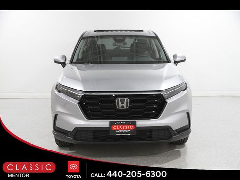 Used 2025 Honda CR-V EX image 2