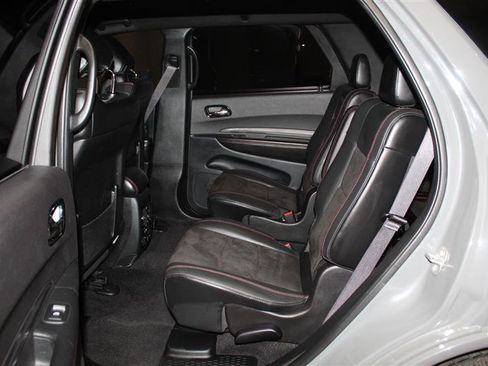 Used 2022 Dodge Durango R/T w/ Blacktop Package AWD/4WD image 30