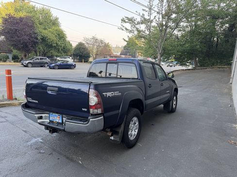Used 2013 Toyota Tacoma 4x4 Double Cab w/ TRD Off-Road Pkg image 7