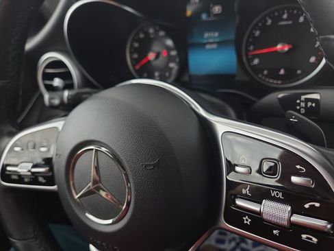 Used 2020 Mercedes-Benz GLC 300 GLC 300 image 24