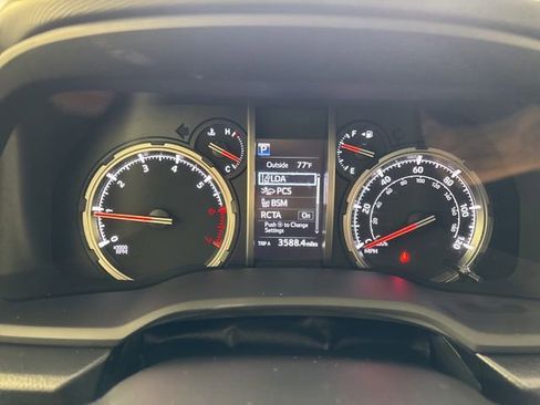 Used 2023 Toyota 4Runner Limited AWD/4WD image 15